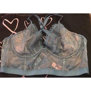 NWT 34C Victoria’s Secret Very Sexy Plunge Bra
